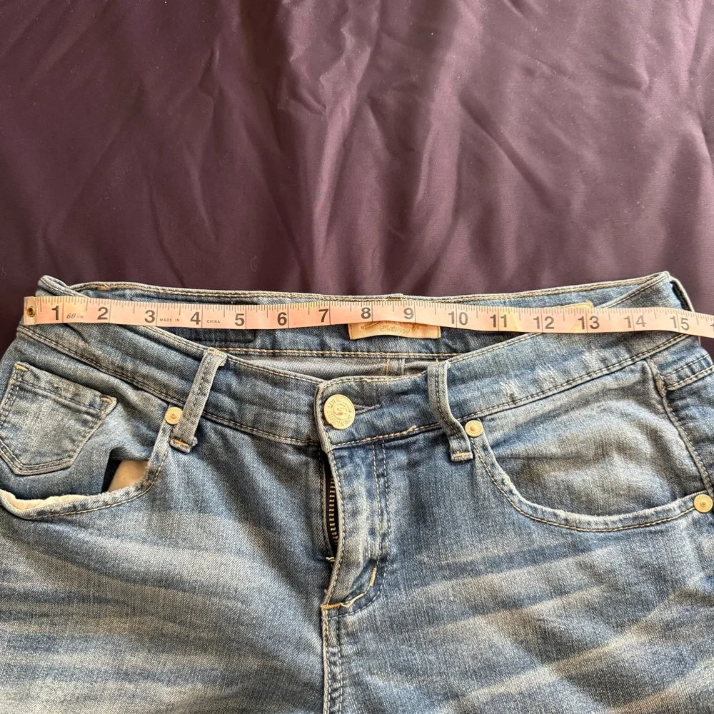 Seven7 Blue Denim Medium wash Relaxed Fit Boyfriend‎ Shorts-Size 8
